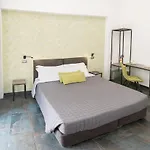 Napul'e 19 نابولي