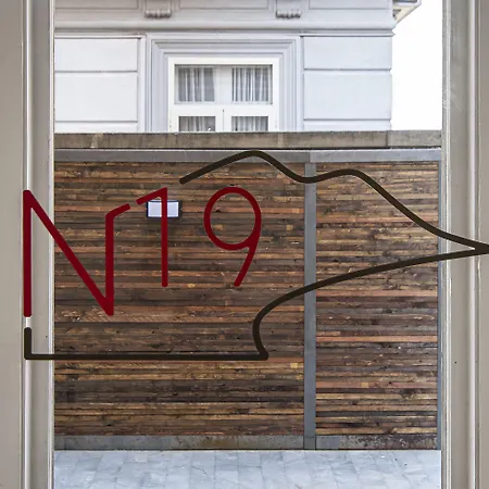 Napul'è 19
