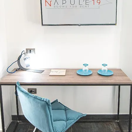 Napul'e 19 Πανσιόν