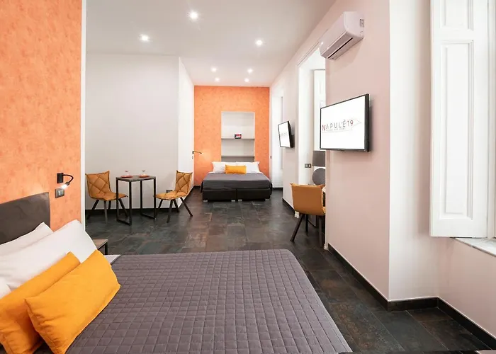 Napul'e 19 4* ナポリ