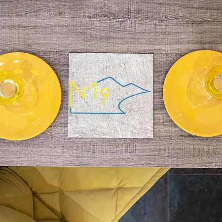 Napul'e 19 Pensionat 4*