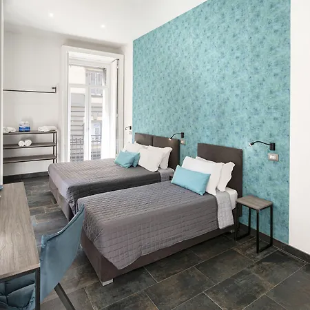 Napul'e 19 4* Neapel