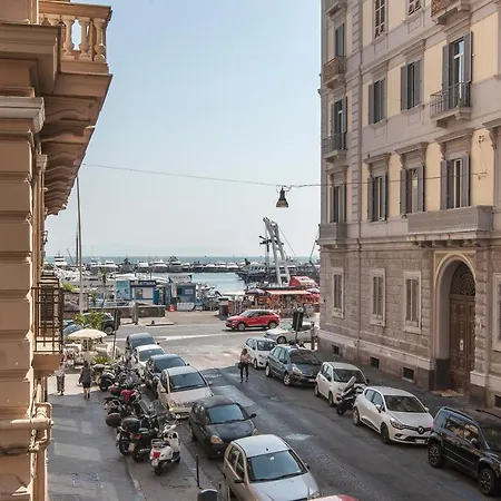 Napul'e 19 Πανσιόν 2*